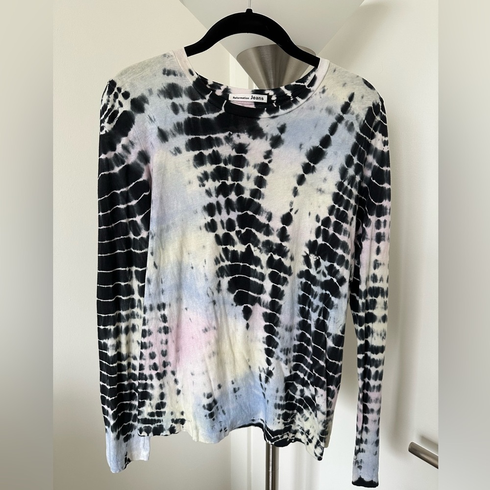 Tie dye long sleeve tee